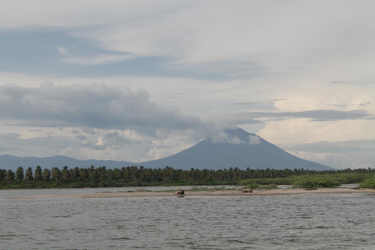 Puerto Barillas Bahia de Jiquilisco المظهر الخارجي الصورة